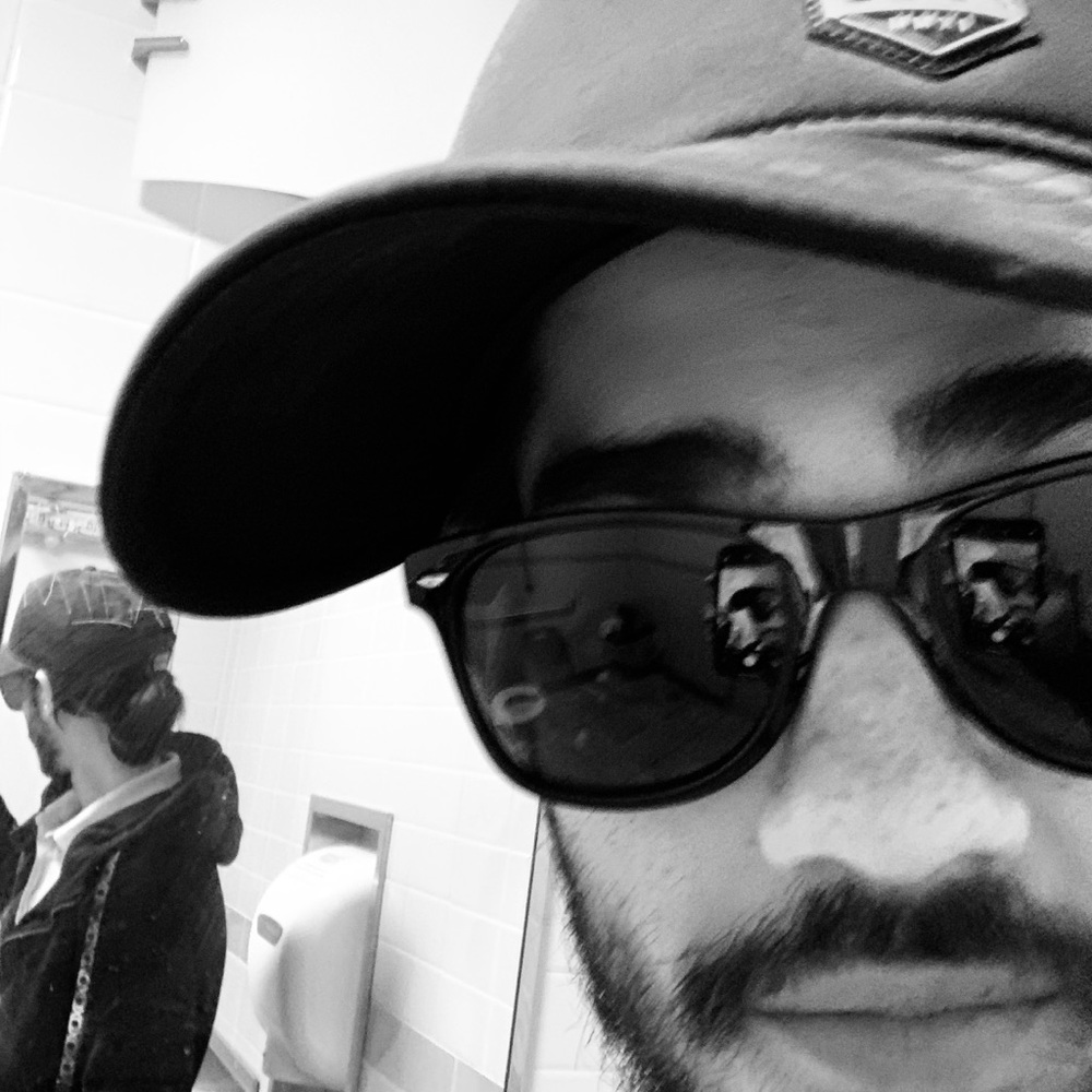 Meet your Posher, Carlos